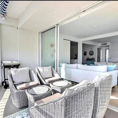 Ideally Located Between The Sea And Rue D'antibes شقة كان