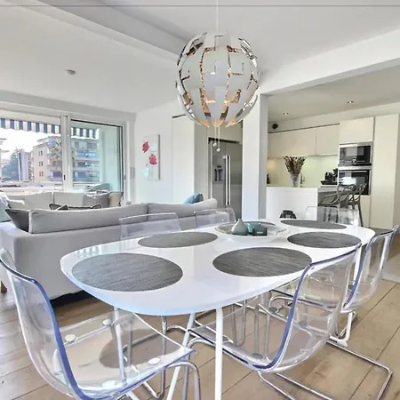 Ideally Located Between The Sea And Rue D'antibes